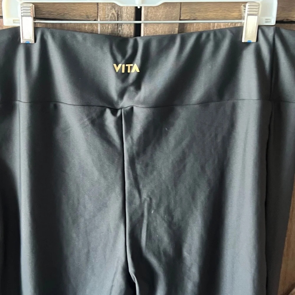 Vita High-Rise Flare Leggings Black Size 3 NWOT - Picture 3 of 5